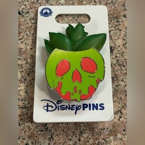 2024 Disney Terrarium Succulent Planter Evil Queen Poison Apple Pin Snow White